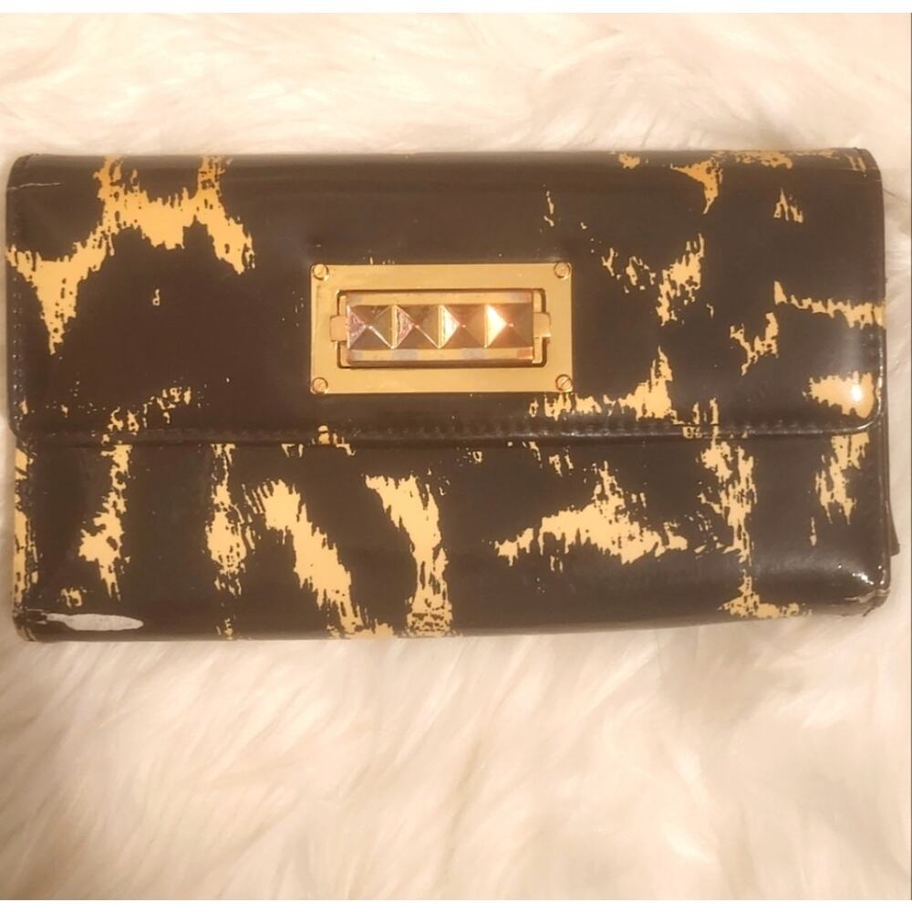 Tory Burch Patent Leather Animal Print Trifold Long Wallet Clutch Gold Hardware